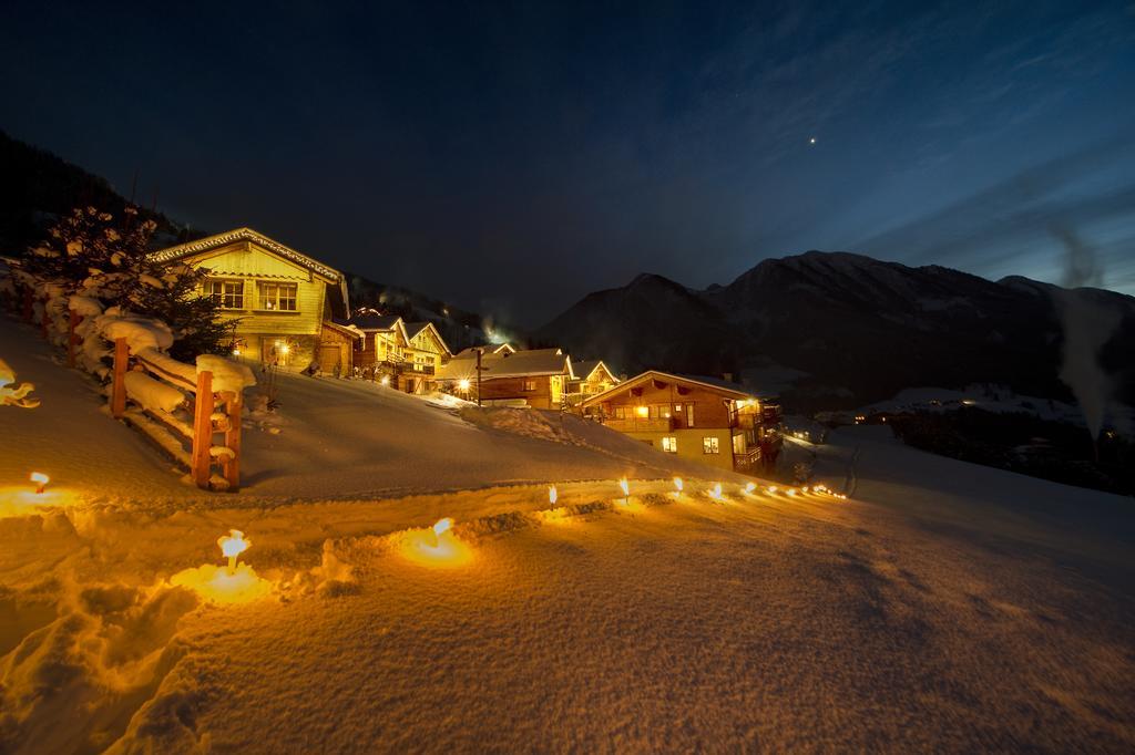 Chaletdorf Bergherz Санкт-Йохан Экстерьер фото