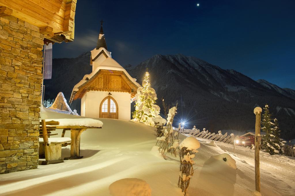 Chaletdorf Bergherz Санкт-Йохан Экстерьер фото
